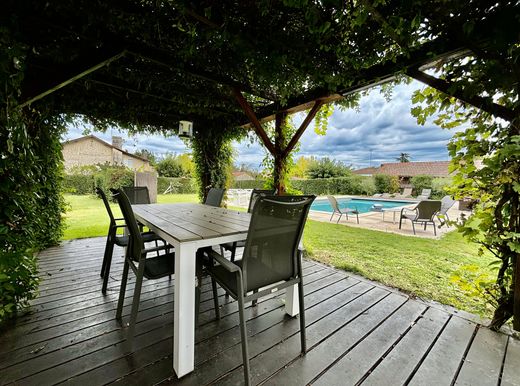 Πολυτελή κατοικία σε Gujan-Mestras, Gironde