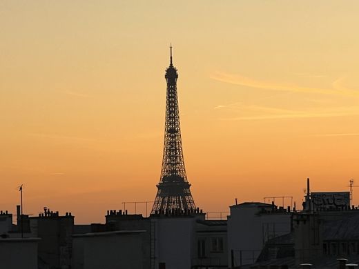 Piso / Apartamento en Tour Eiffel, Invalides – Ecole Militaire, Saint-Thomas d’Aquin, Paris
