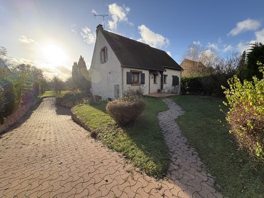 منزل ﻓﻲ Perthes, Seine-et-Marne