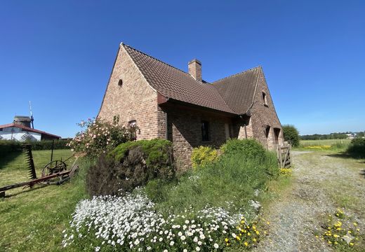 Luxury home in Terdeghem, North