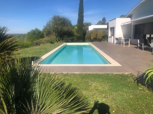 Luxury home in Camblanes, Gironde