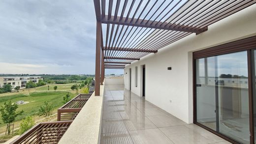 아파트 / Castries, Hérault