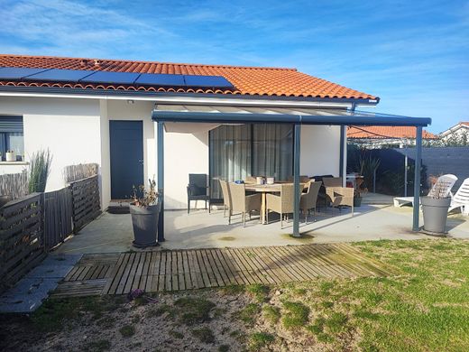 Villa Biscarrosse, Landes