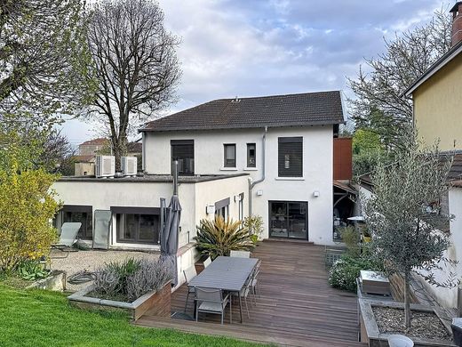 Luxury home in Caluire-et-Cuire, Rhône
