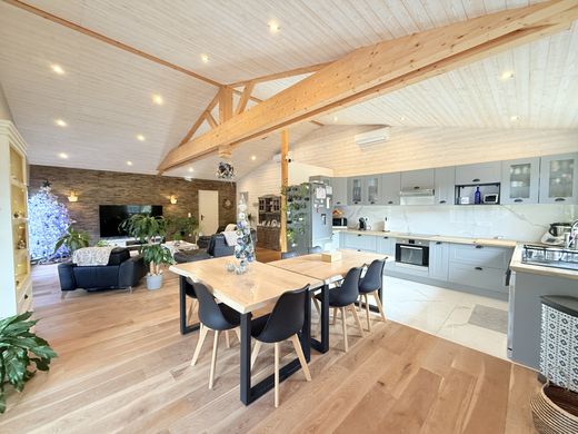 Luxury home in Lanton, Gironde