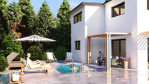 Luxury home in Saint-Genis-Laval, Rhône