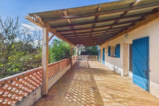 Maison de luxe à Porto-Vecchio, Corse-du-Sud