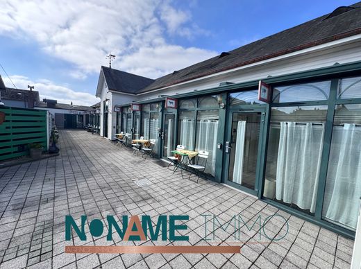 Luxury home in Yvetot, Seine-Maritime