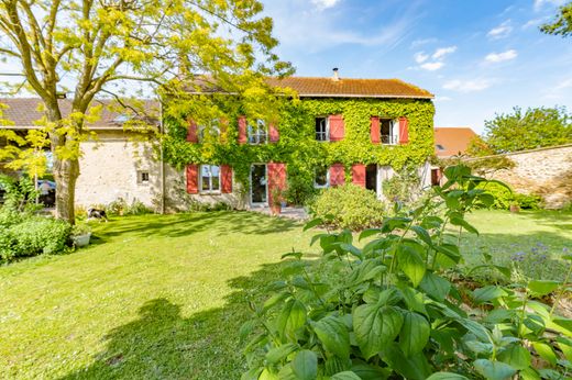 Luxury home in Villiers-le-Mahieu, Yvelines