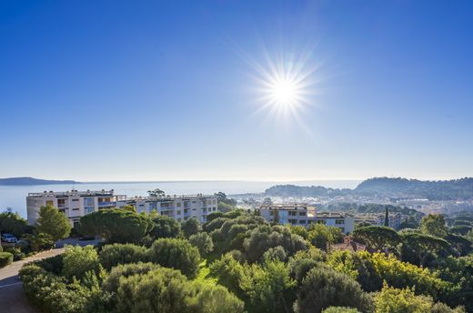 Cavalaire-sur-Mer, Varのアパートメント
