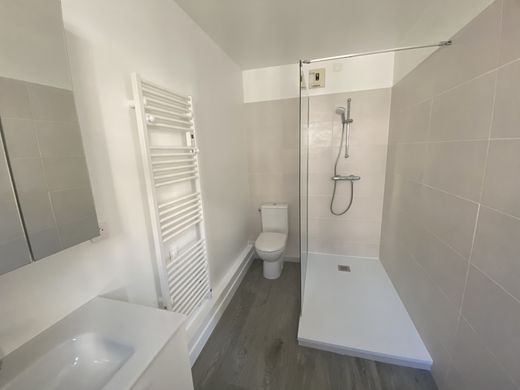 Appartamento a Levallois-Perret, Hauts-de-Seine