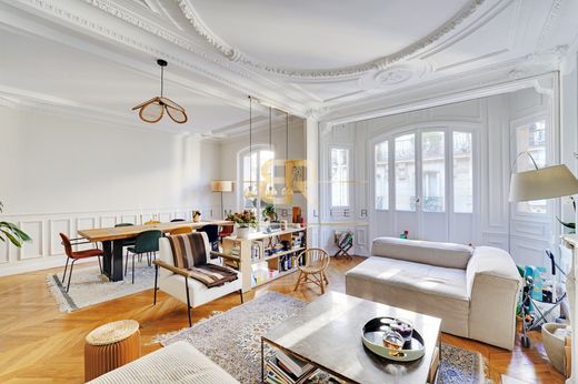 Apartment / Etagenwohnung in Monceau, Courcelles, Ternes, Paris