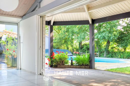 Casa di lusso a Talmont-Saint-Hilaire, Vandea