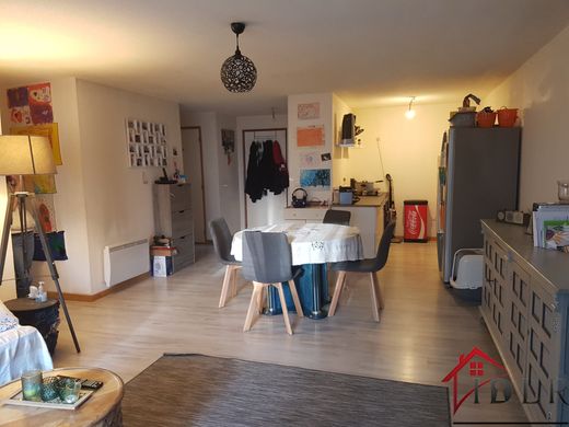 Luxe woning in Pompierre-sur-Doubs, Doubs