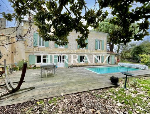 Libourne, Girondeの高級住宅