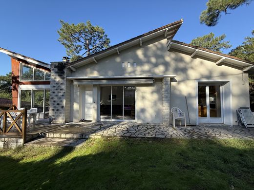 Villa in Arcachon, Gironde