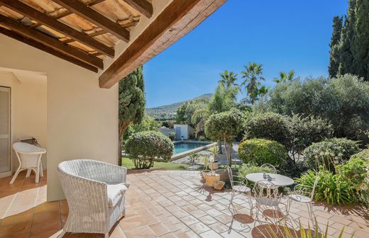 Luxury home in Carqueiranne, Var