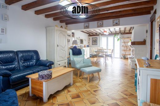 Luxury home in Monthyon, Seine-et-Marne