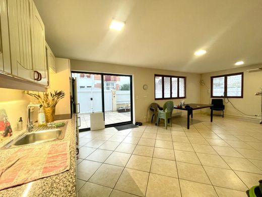 Luksusowy dom w Clamart, Hauts-de-Seine