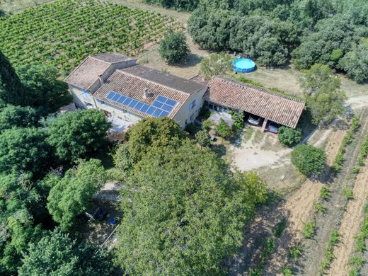 Luxury home in Bédoin, Vaucluse