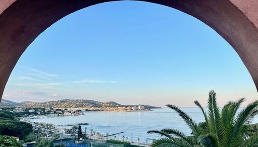 Luxus-Haus in Sainte-Maxime, Var