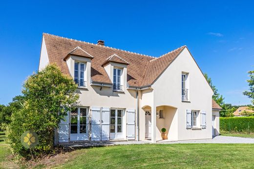 Luxury home in Gambais, Yvelines