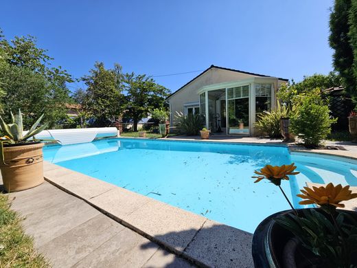 Casa de lujo en Pessac, Gironda