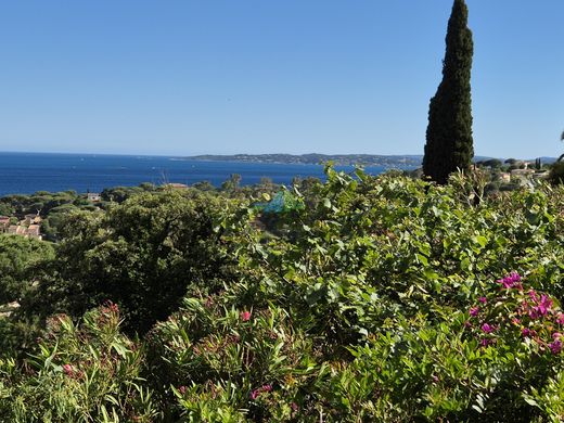 Terreno en Roquebrune-sur-Argens, Var