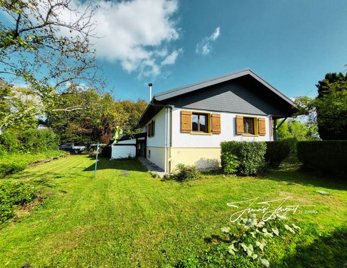 Casa di lusso a Rumilly, Alta Savoia