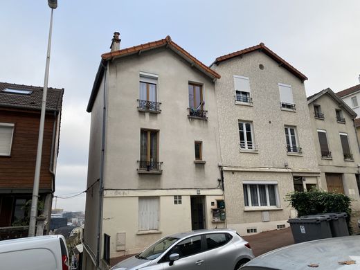 Casa de lujo en Issy-les-Moulineaux, Altos de Sena
