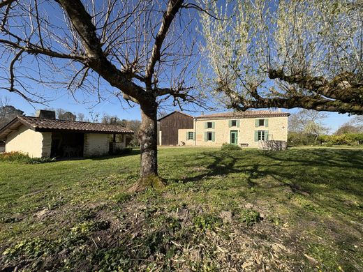 Luxury home in Bazas, Gironde