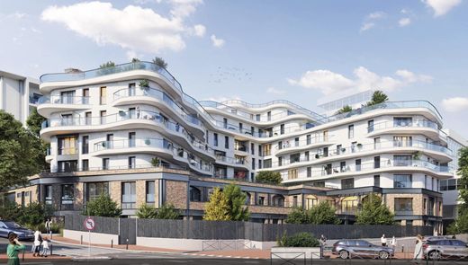 Apartment / Etagenwohnung in Noisy-le-Grand, Seine-Saint-Denis