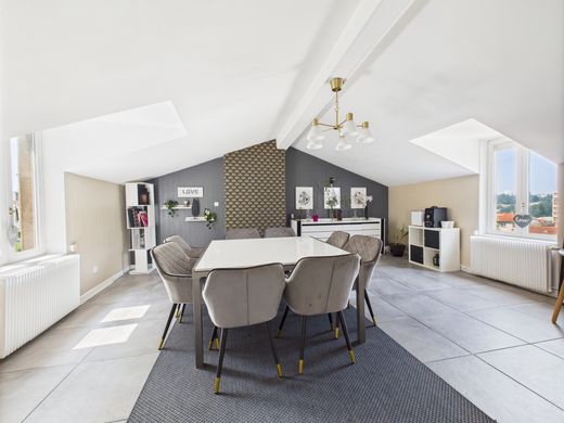 Luksusowy dom w Saint-Étienne, Loire