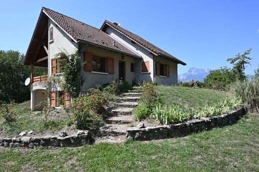 Lüks ev La Combe-de-Lancey, Isère