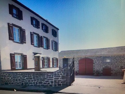 Luxe woning in Saint-Ignat, Puy-de-Dôme