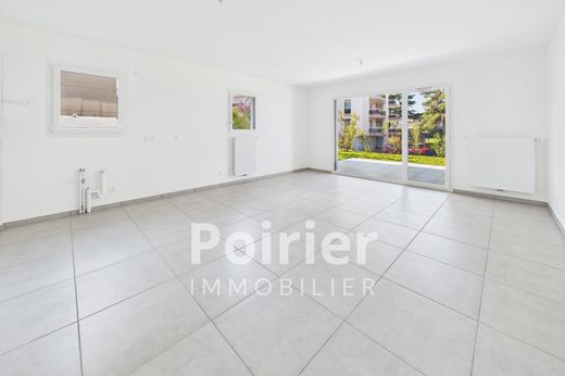 Apartment / Etagenwohnung in Thonon-les-Bains, Haute-Savoie