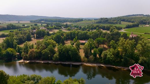 Luksusowy dom w Soturac, Lot