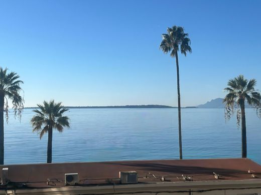 ‏דירה ב  Juan-les-Pins, Alpes-Maritimes