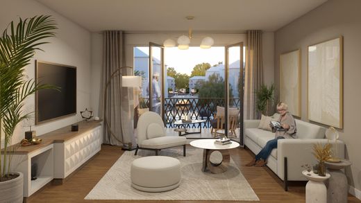 Apartment / Etagenwohnung in Le Plessis-Robinson, Hauts-de-Seine