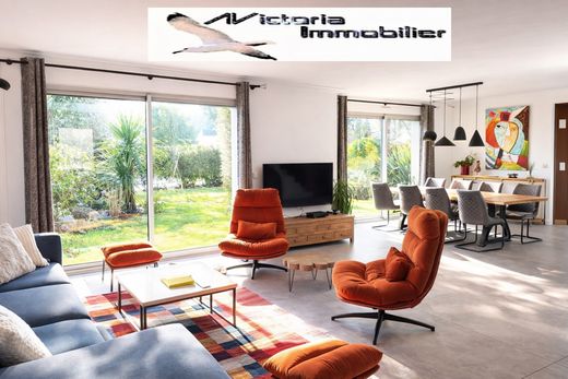 Casa di lusso a Guidel, Morbihan