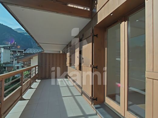 Apartment / Etagenwohnung in Bourg-Saint-Maurice, Savoy