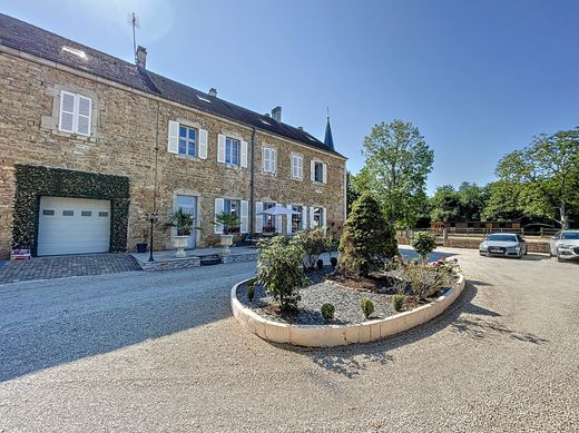 Πολυτελή κατοικία σε Beaufort, Jura