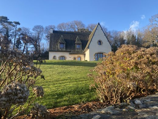 Luxus-Haus in Ploubazlanec, Côtes-d'Armor