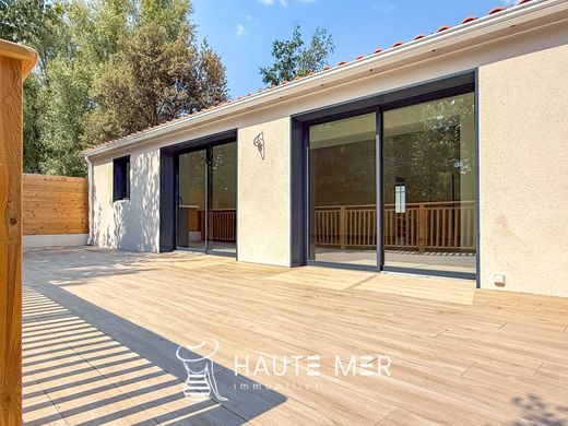 Luxury home in Les Sables-d'Olonne, Vendée