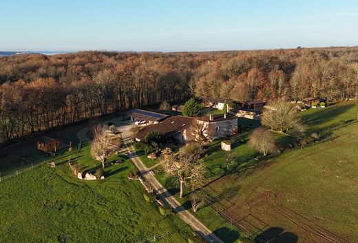 Luxury home in Tournon-d'Agenais, Lot-et-Garonne