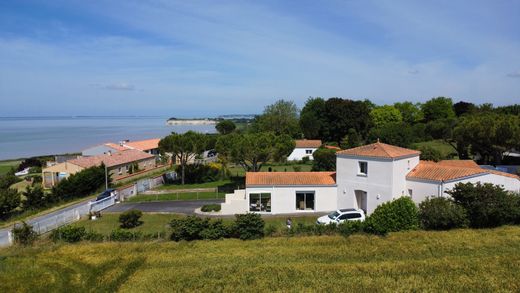 Πολυτελή κατοικία σε Barzan, Charente-Maritime
