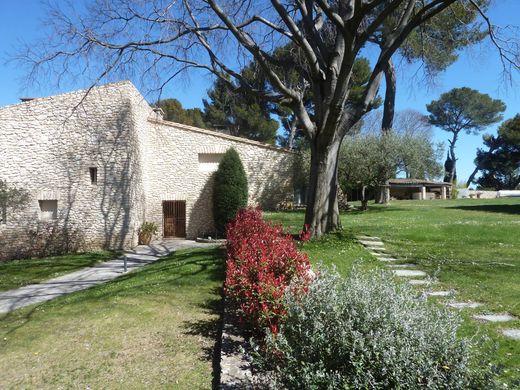Luxus-Haus in Nîmes, Gard