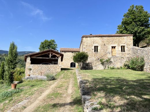 Πολυτελή κατοικία σε Saint-Symphorien-de-Mahun, Ardèche