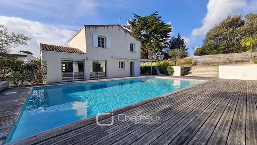 Maison de luxe à Saint-Georges-de-Didonne, Charente-Maritime