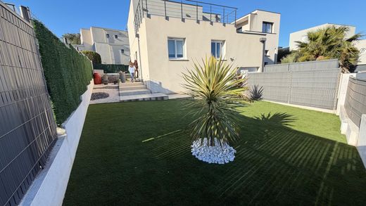 Luxury home in Agde, Hérault